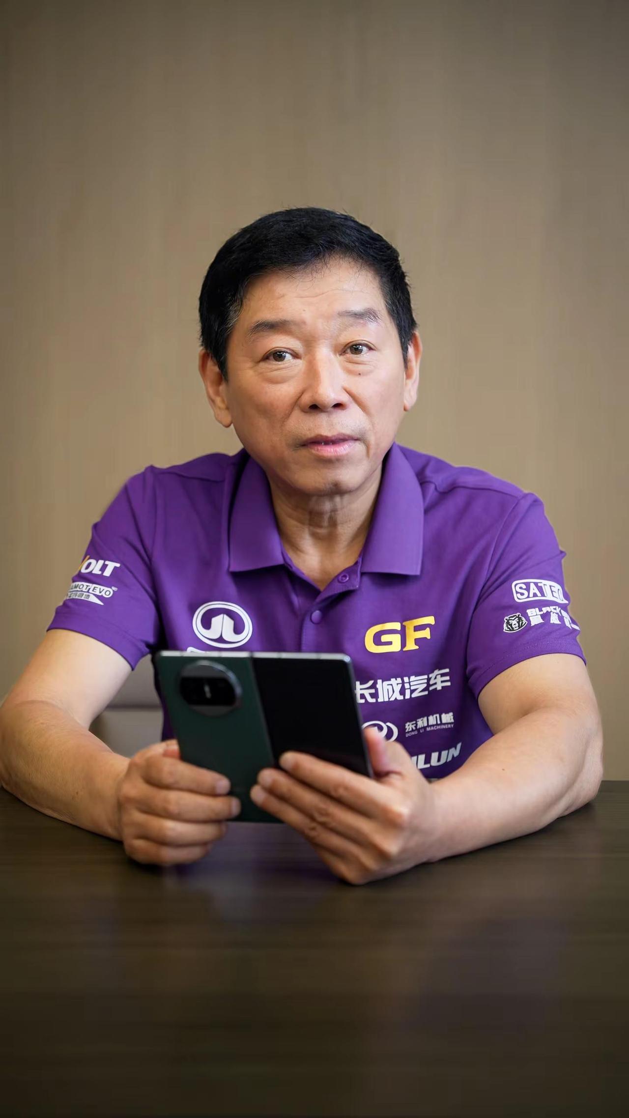 魏建军用的什么牌子的手机？有知道的吗？长城汽车 魏建军