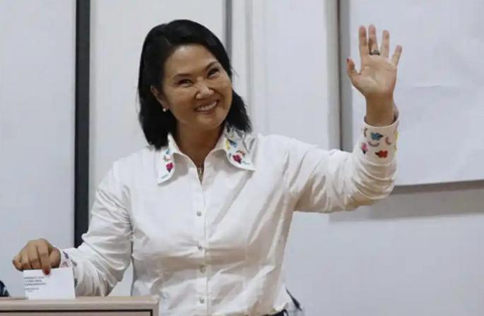 0.27% 惊险胜选就动手！秘鲁新总统拿中国百亿港口讨好美方，新官上任第一件事就