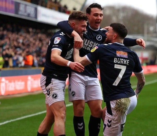 体育英冠 Millwall这个赛季依旧保持着非常典型的英冠硬派风格，球队在主场的