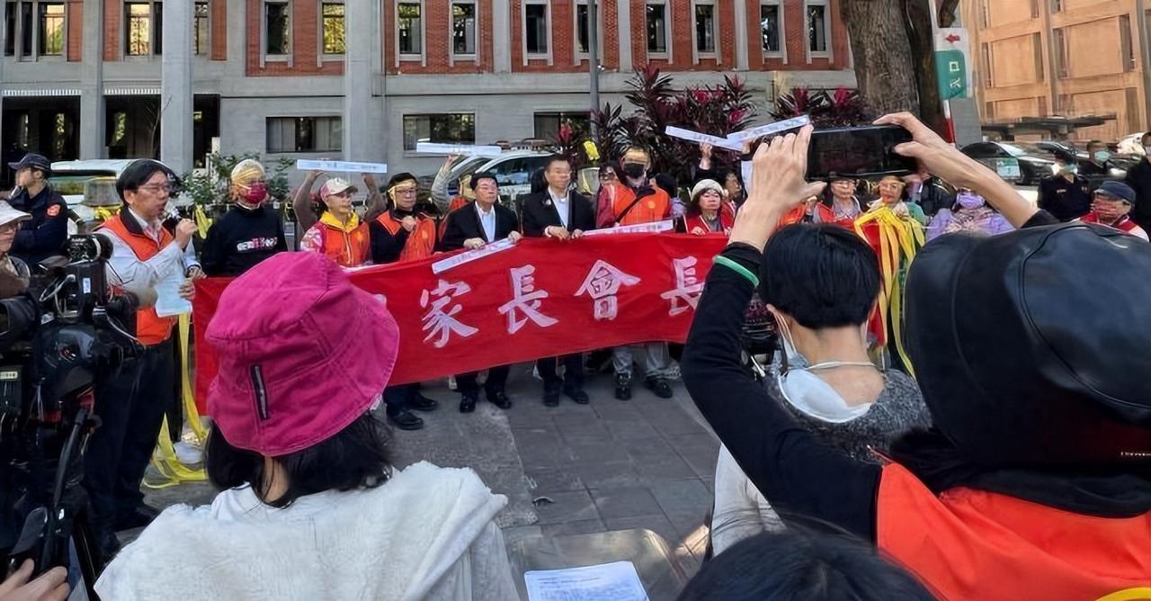 国民党前“立委”蔡正元深夜发文，痛斥赖清德称“反废死”是“中国介选”的说法实在丧