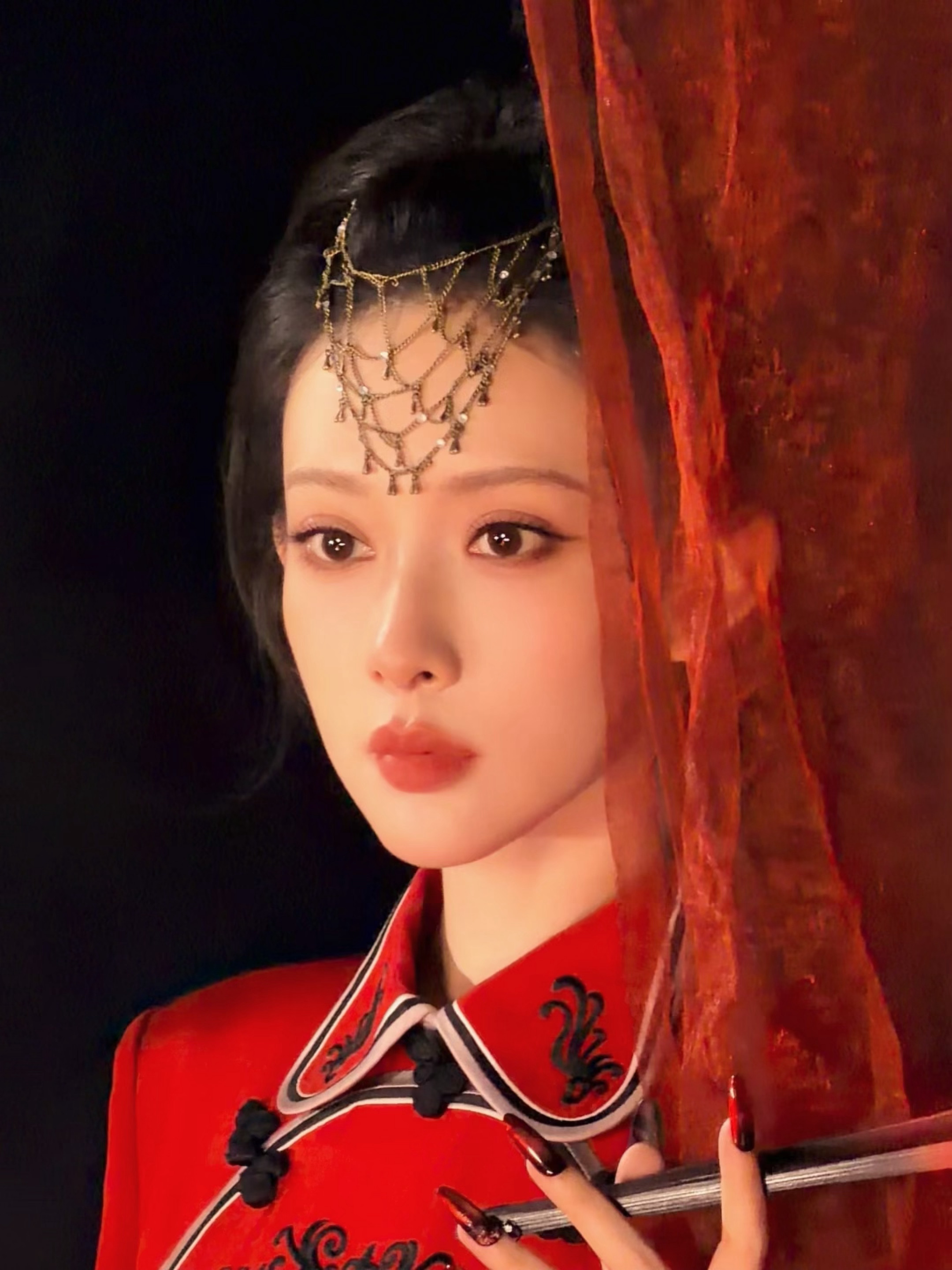 孟子义开香槟孟子义 在复制粘贴的时代，你是手写的诗