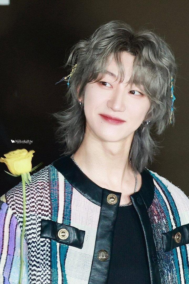 徐明浩有自己四月的漂流 别人的四月是春困，徐明浩的四月是开挂。这行程密度我看着都