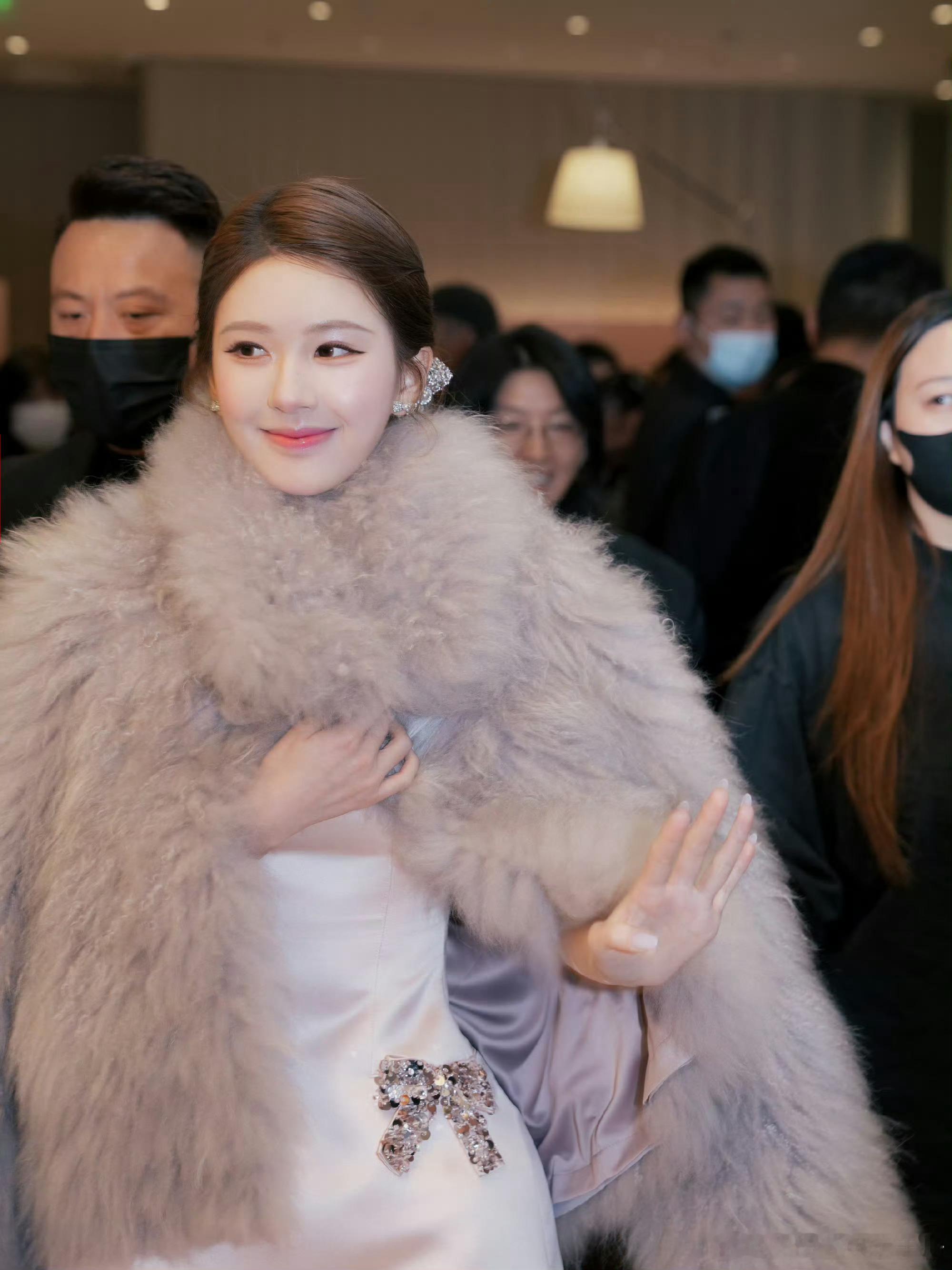 赵露思活动工作室出图！来康康状态如何？ 