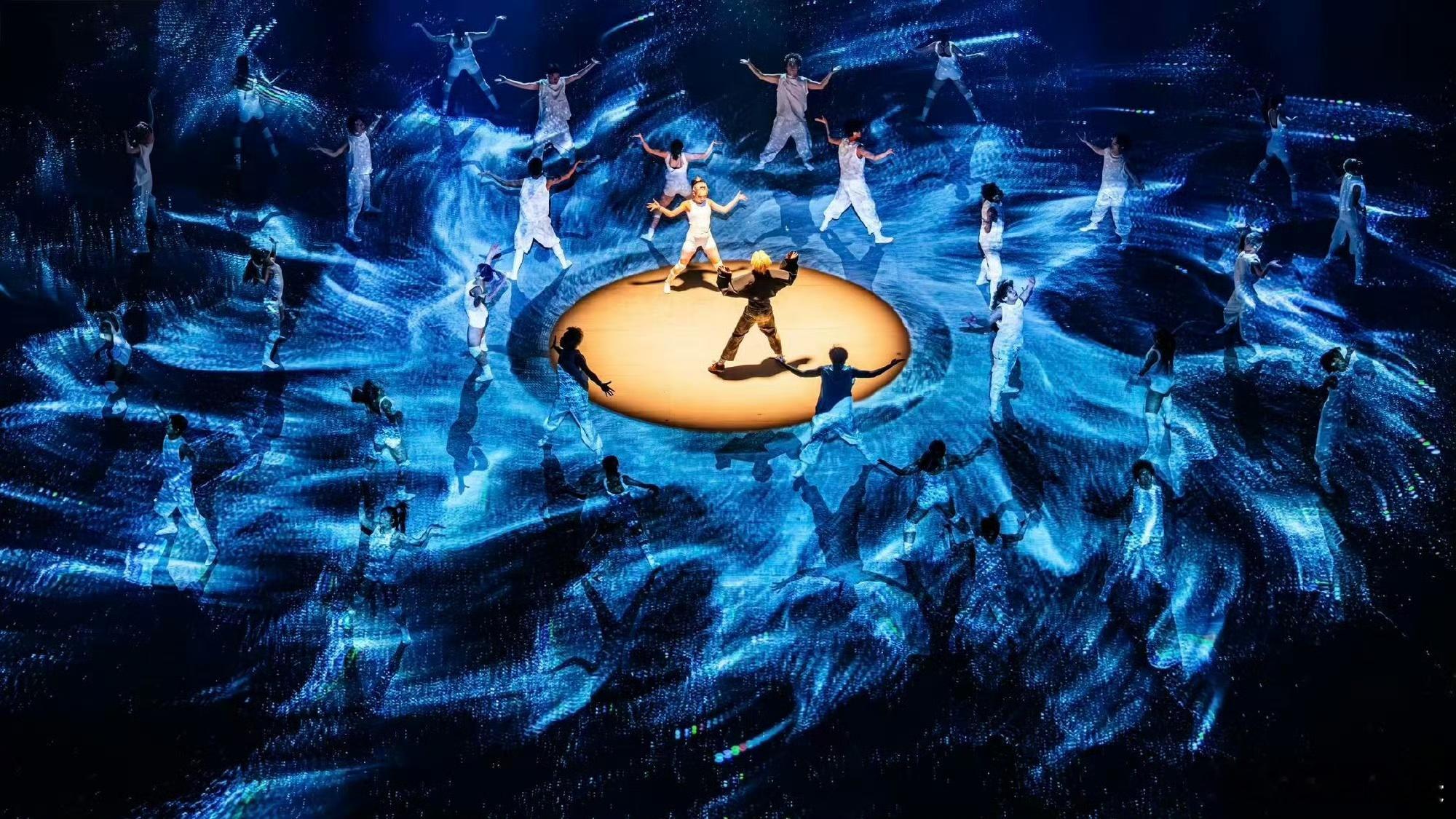 周震南南京演唱会倒计时成都站沉浸式震撼犹在眼前，南京站已进入倒计时！期待周震南带