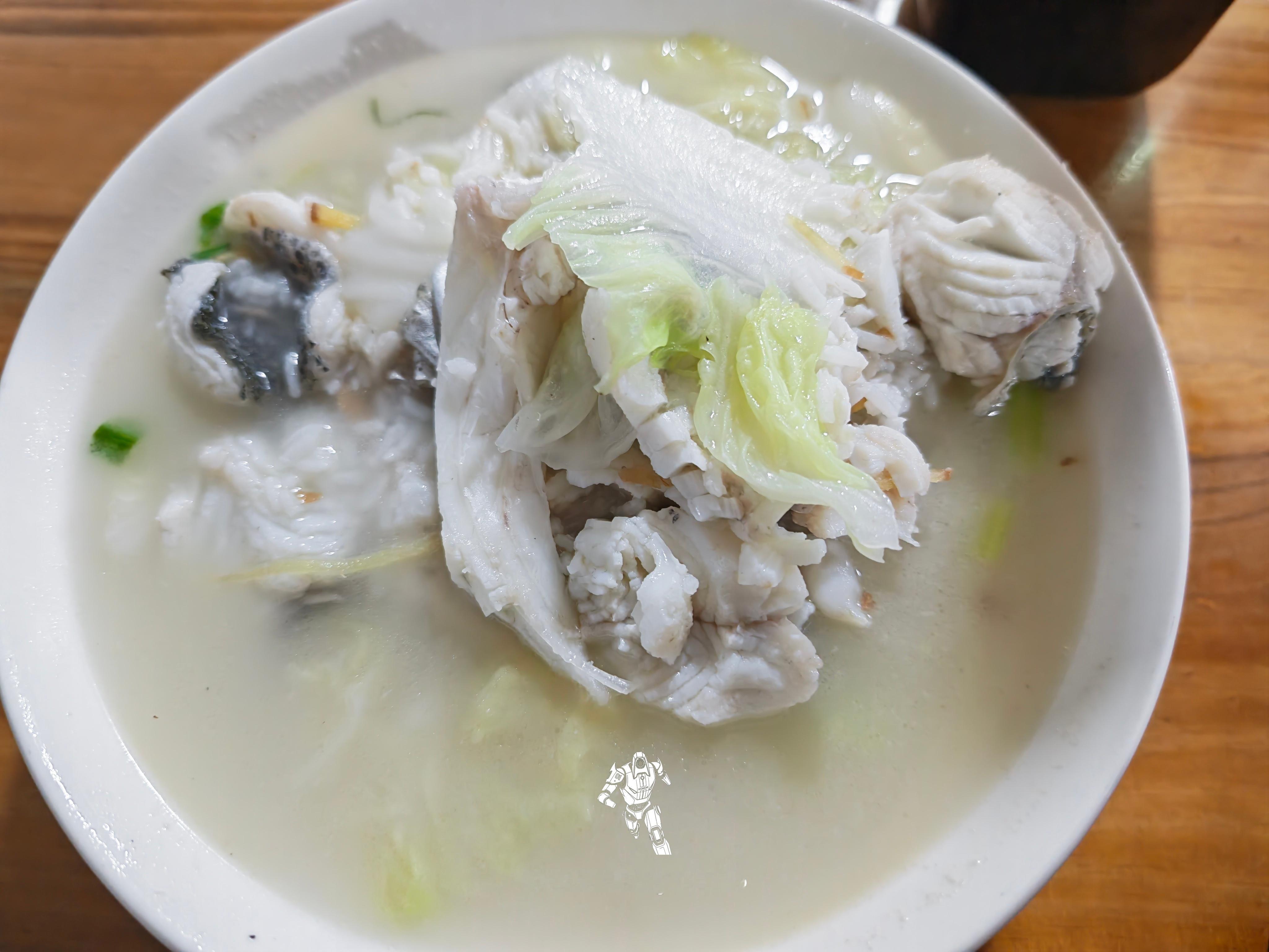 来来来来碗鲈鱼粥，再来只鸡！ ​​​