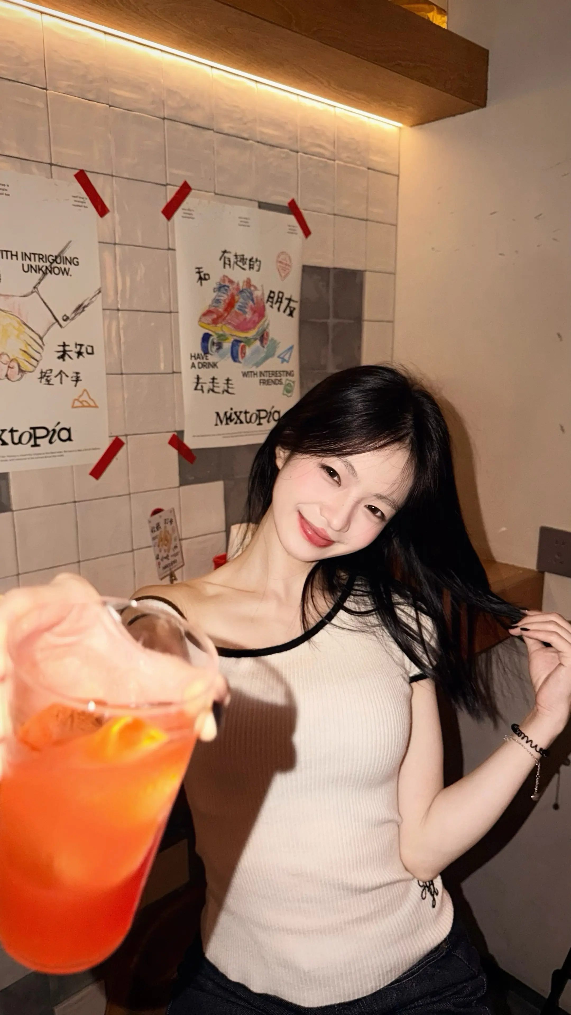 幸福真的好简单 吃饭 牵手 逛街 散步…我想跟你这样