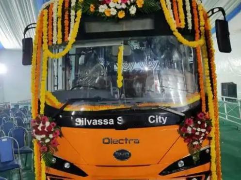 据印媒报道，印度商务部严重遣责中国比亚迪，让印度人先付款后提车的商业行为。印媒说