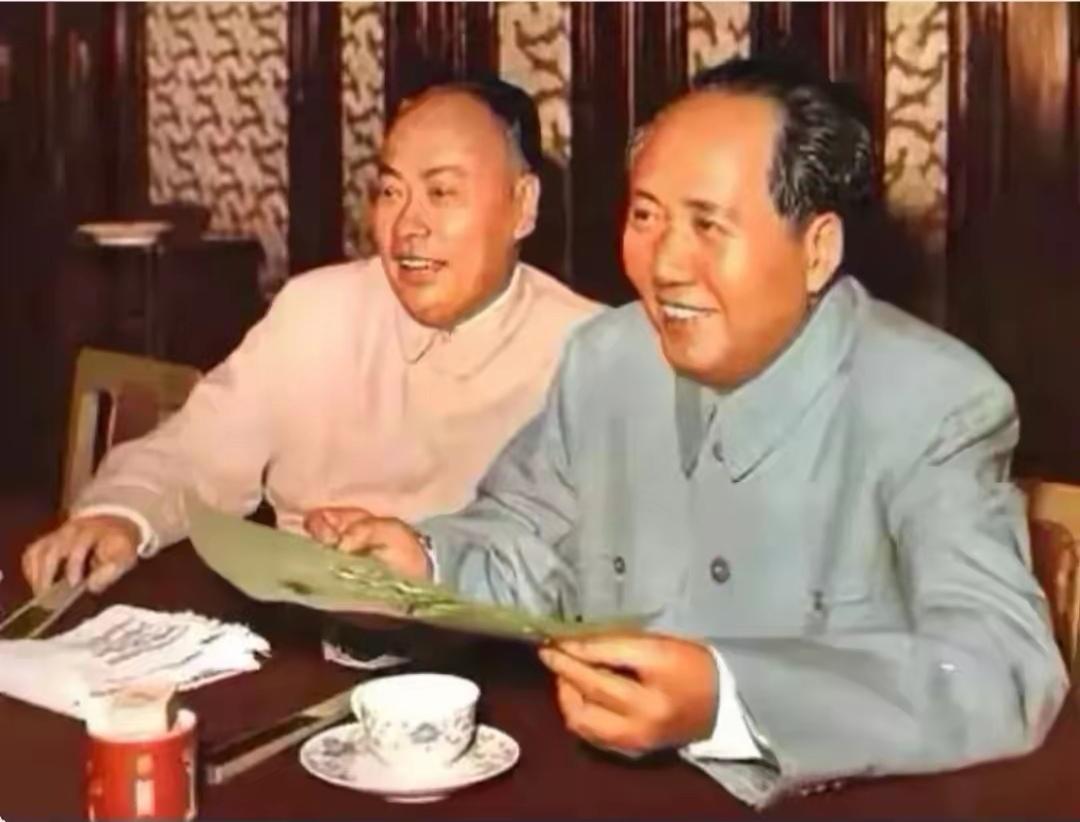 ＃红色文化＃
伟人风采欣赏：