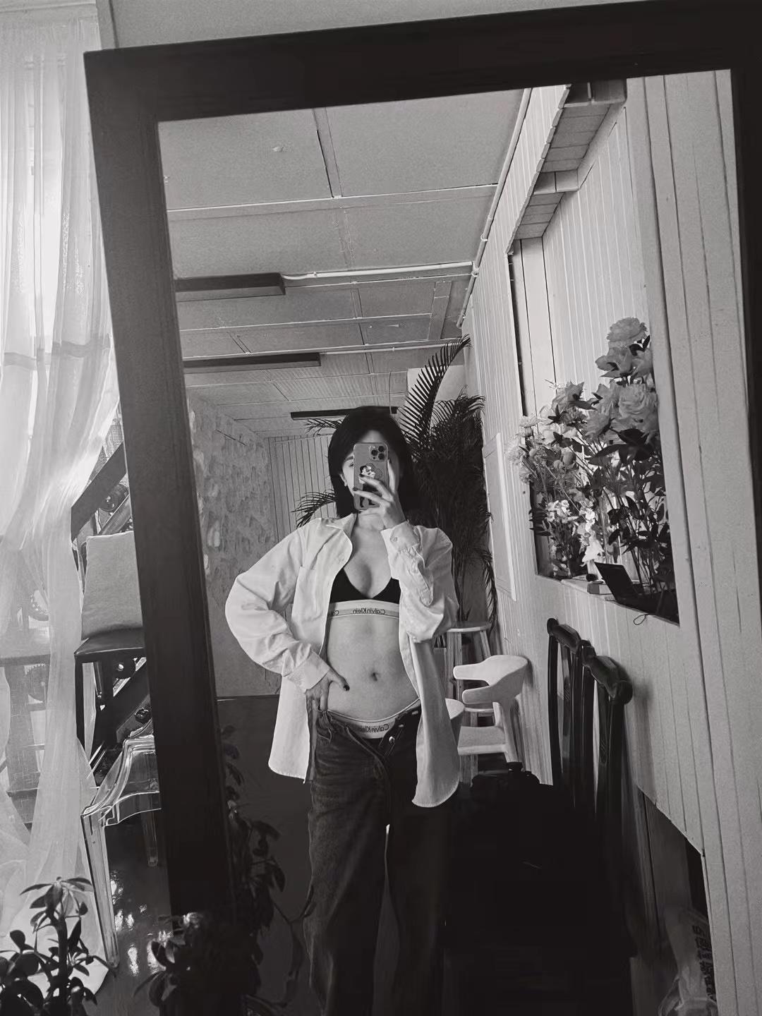 下个月1号就是26年了