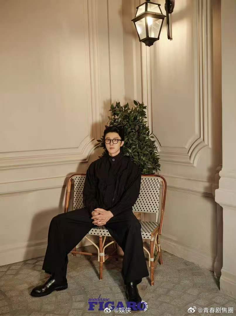 幸卓辉G社生图 G社拍的幸卓辉G 社镜头下的幸卓辉，妥妥的 daddy 氛围，成
