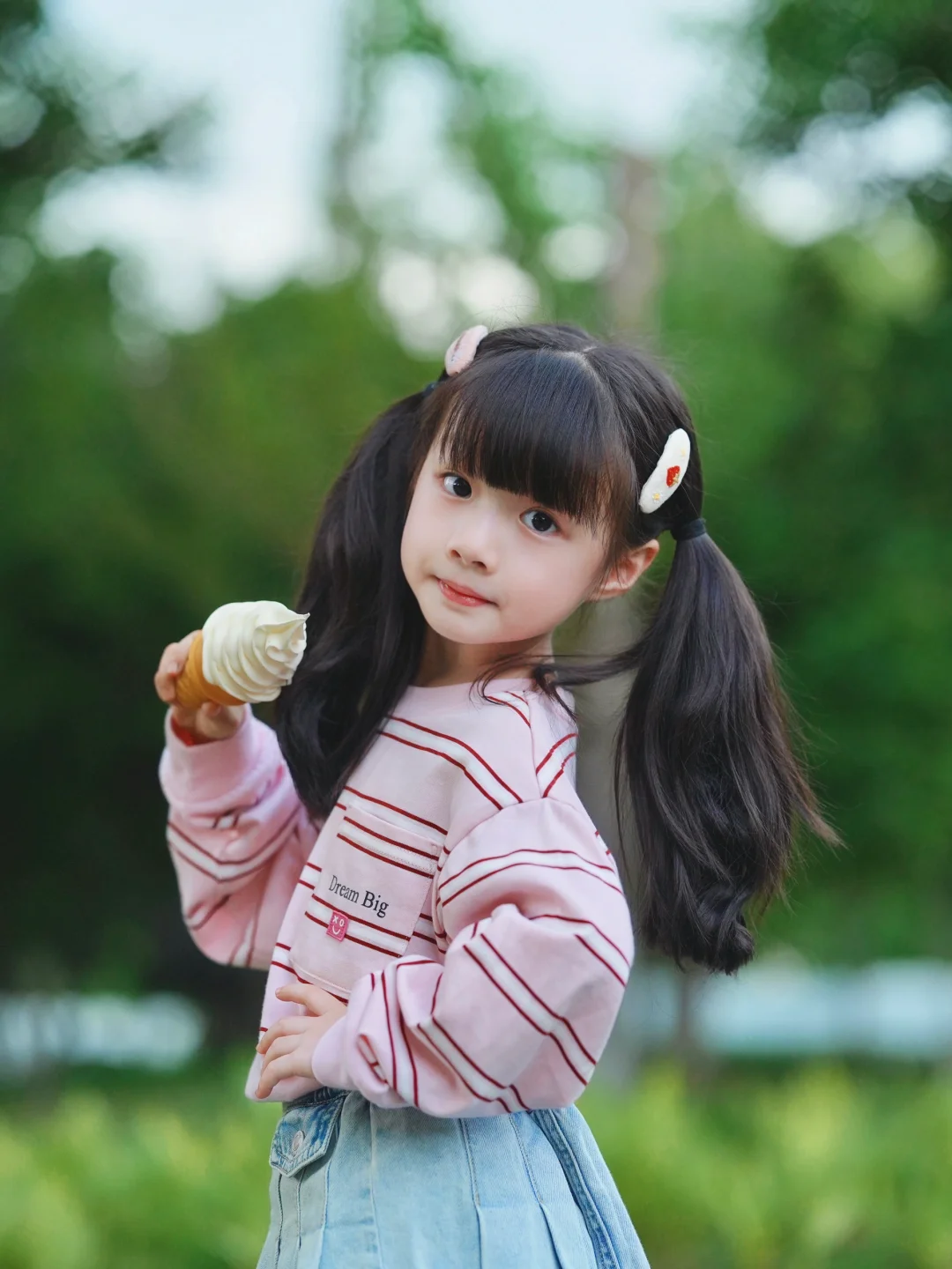 网友说：拍的一般，但是女儿的笑容绝了‼️