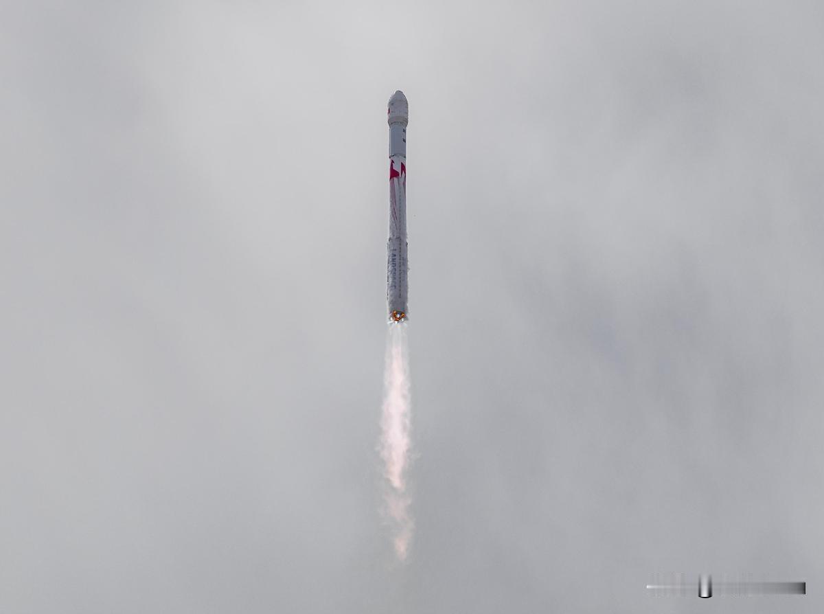 蓝箭航天朱雀二号改进型遥五发射成功：送2.8吨载荷入900公里轨道 开启规模化时