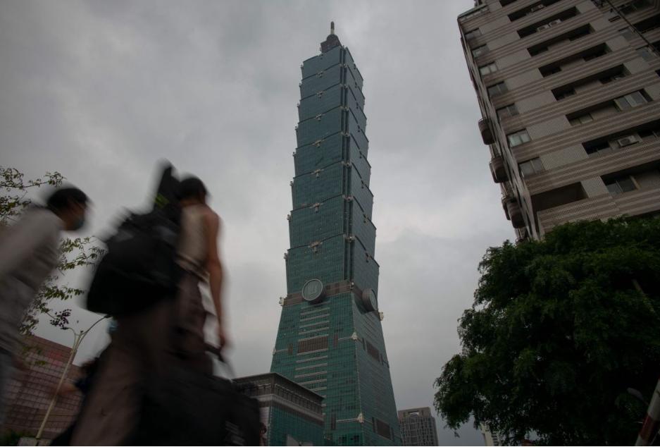 震惊！台积电2纳米机密遭窃，日企被起诉索赔1.2亿新台币
 
12月2日，台湾“