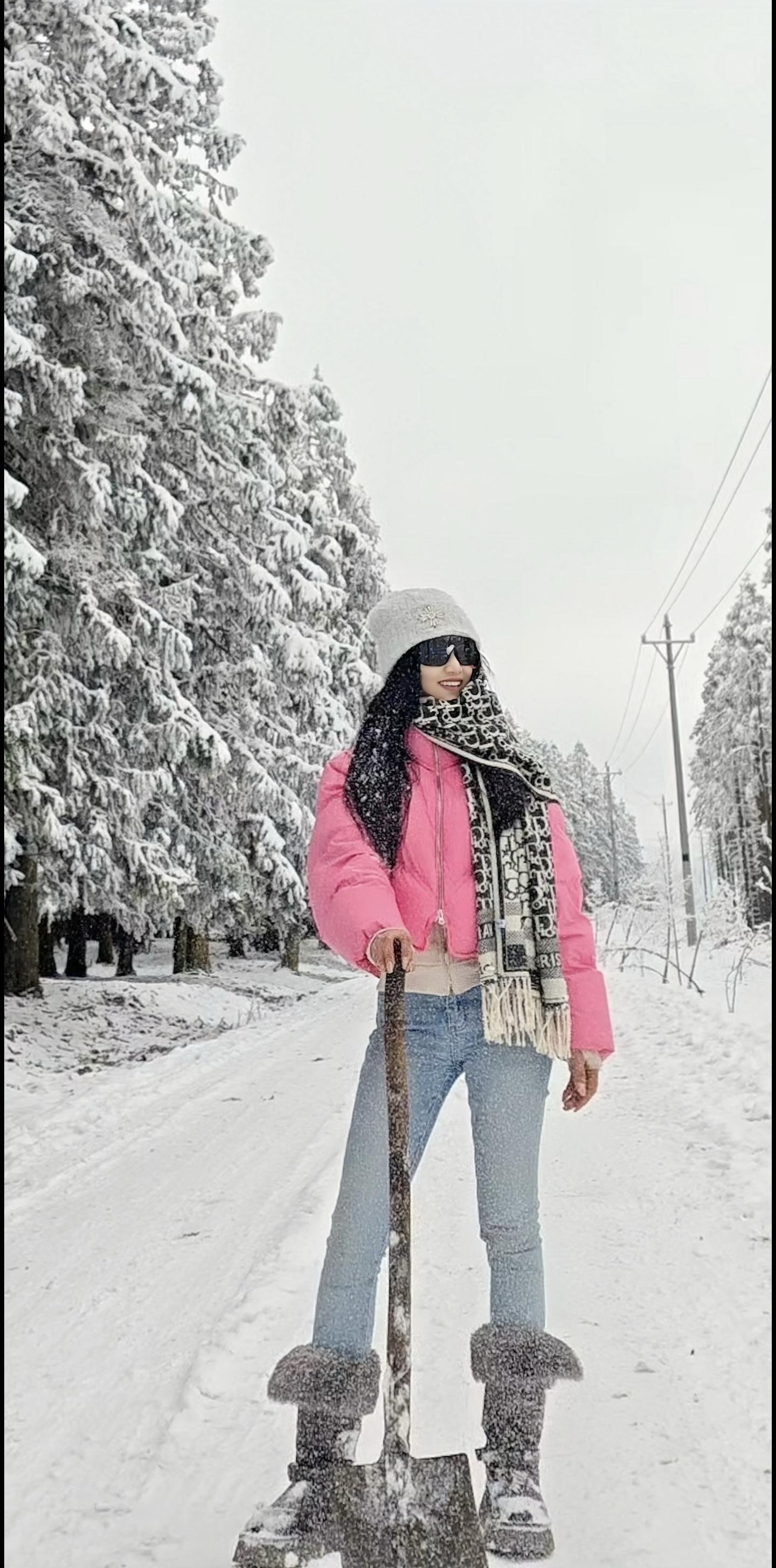 等到了一场足以覆盖回忆的雪