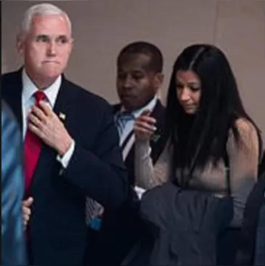 当地时间12月26日，28岁的白宫发言人卡罗琳·莱维特官宣怀上二胎，预产期为20