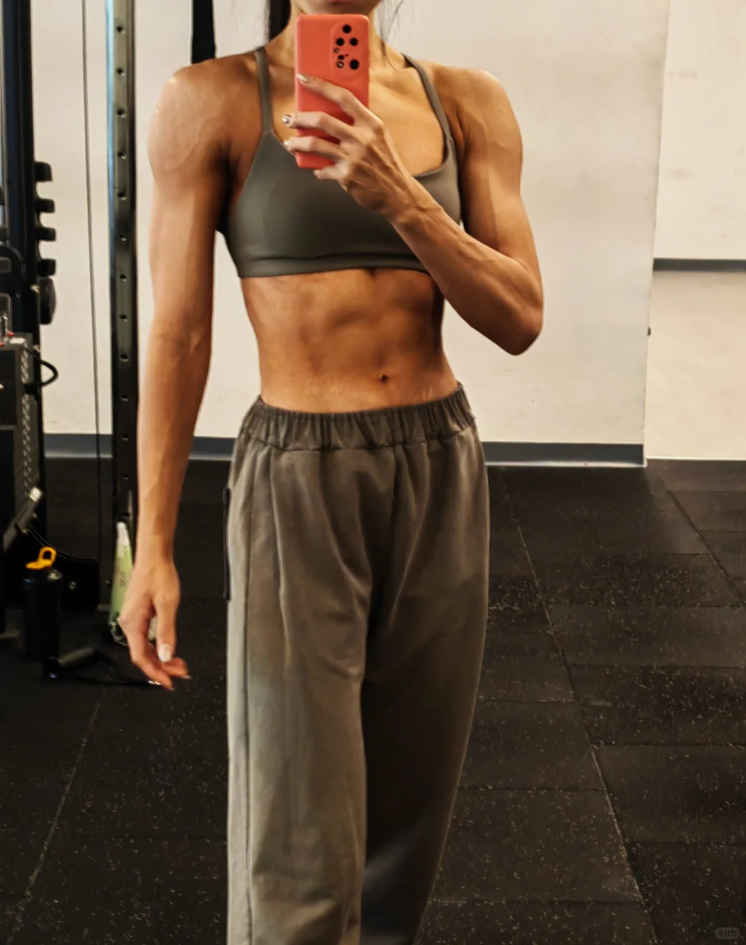 趁还有腹肌 立马记录先