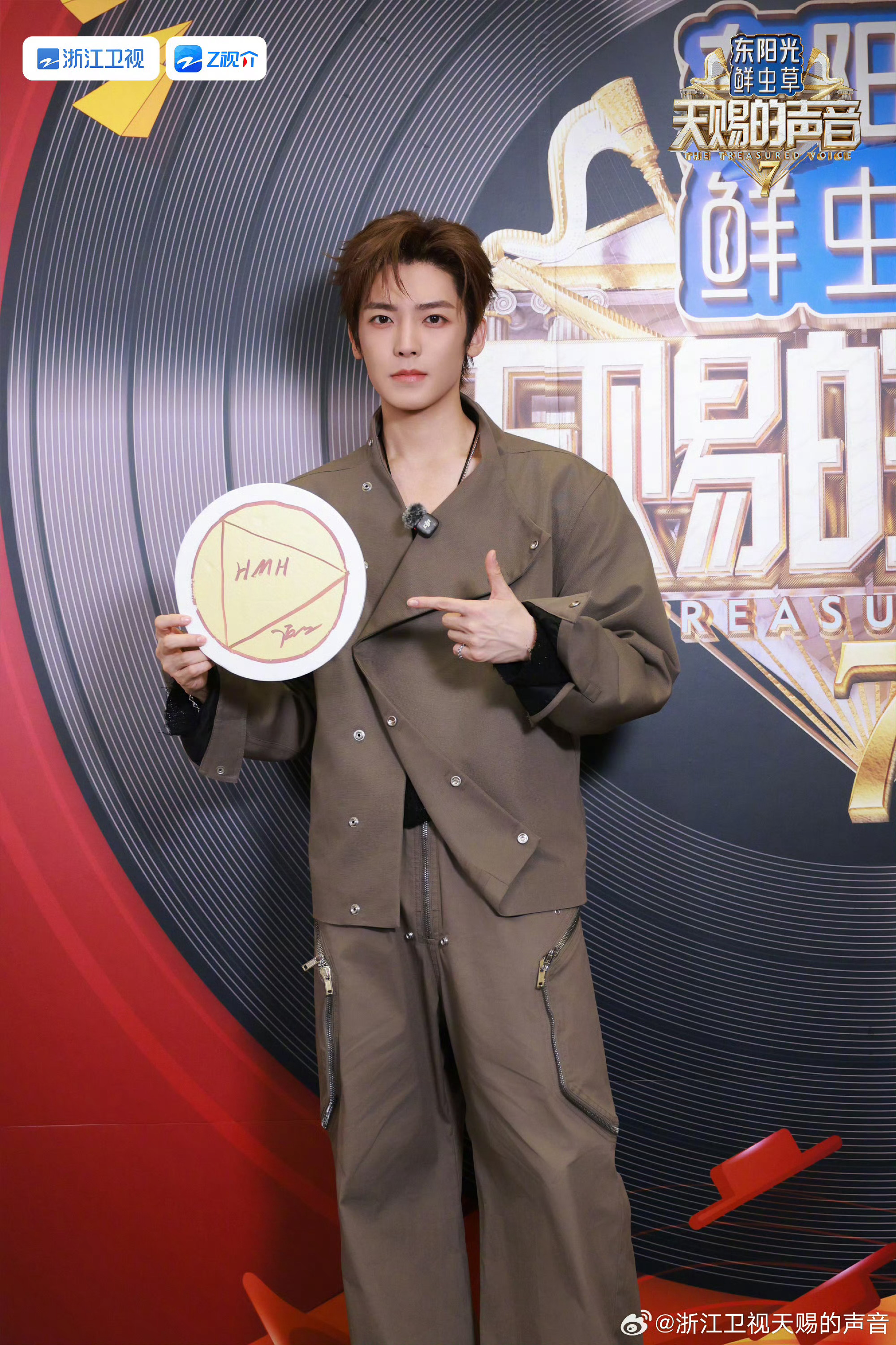 天赐的声音，期待侯明昊在节目里释放音乐魅力～ 