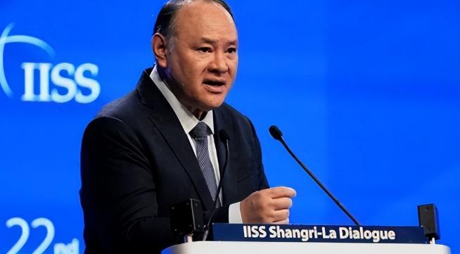 为什么在那一刻，世界上最喜欢在南海问题上指手画脚的美国和日本，竟然集体开启了“静