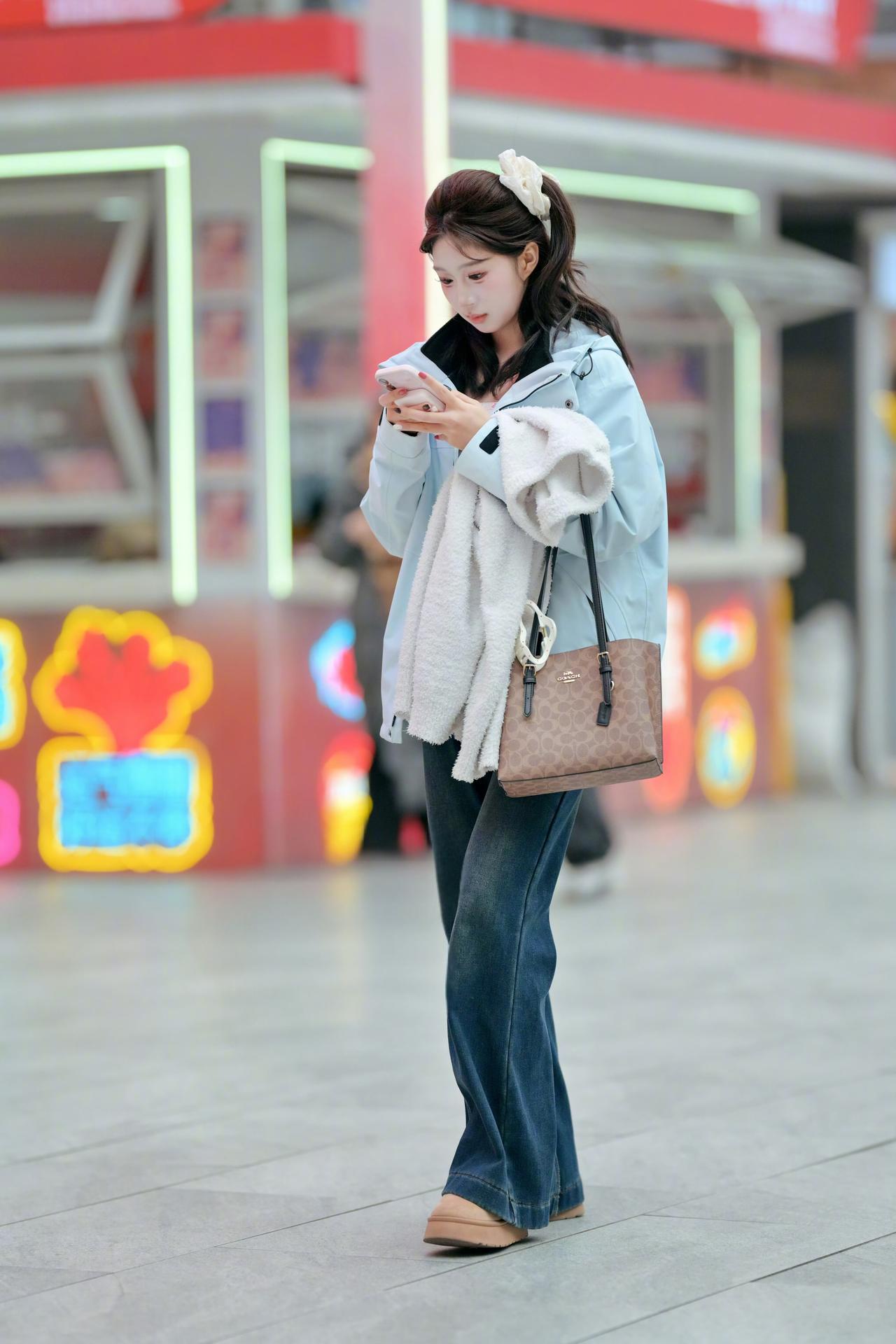 对面的女孩你看过来