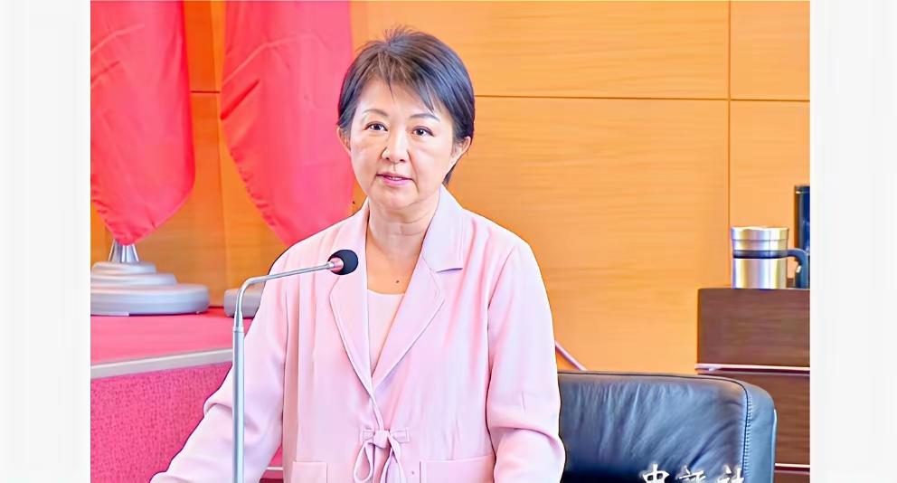 卢秀燕表态：任何人不要轻忽台湾自我防卫的决心！台独本质已经彻底暴露。
 
就在中