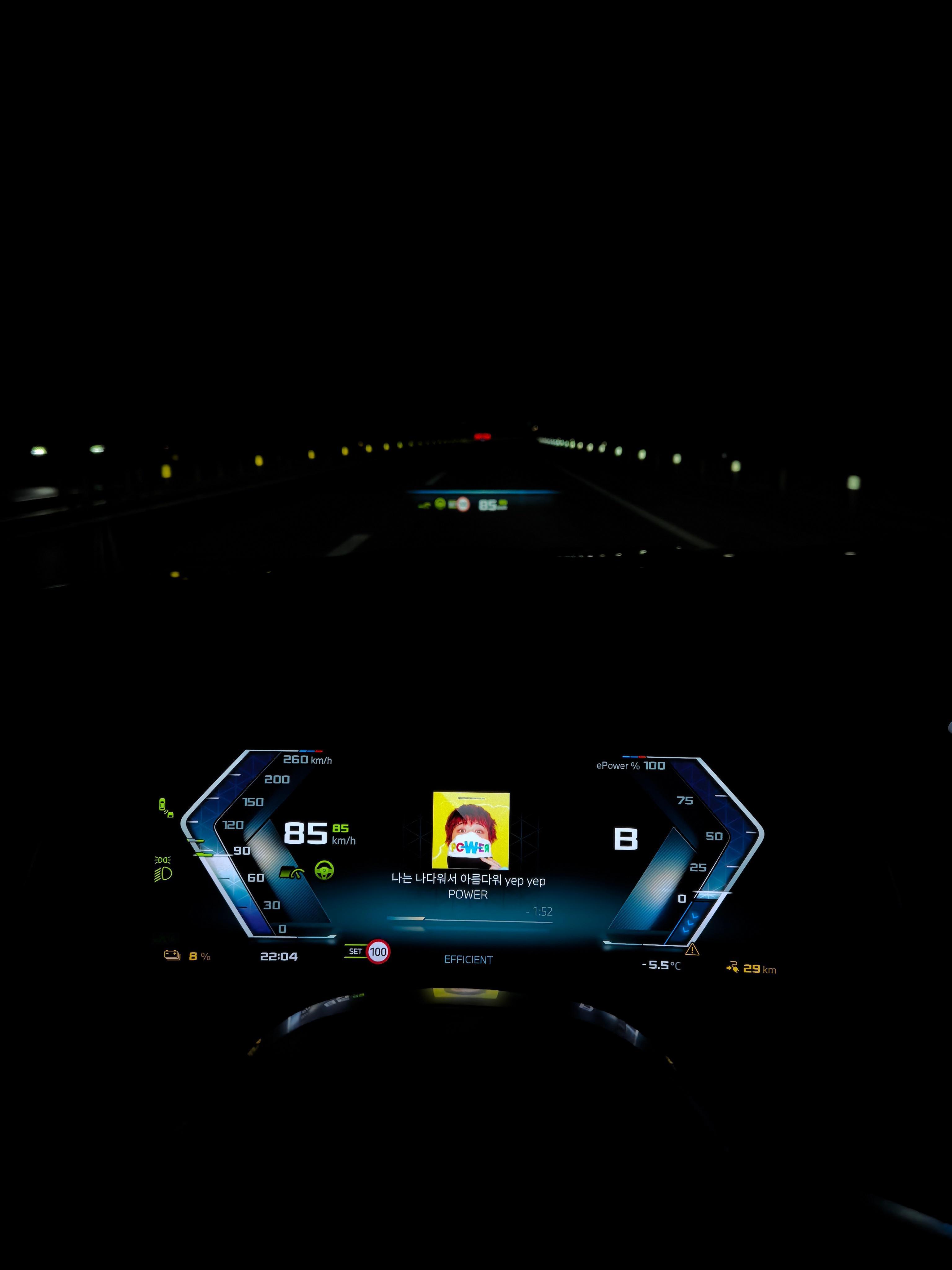 开电车续航最极限的一次还好宝马电车续航标的很准到家时3%，续航里程15km回家插