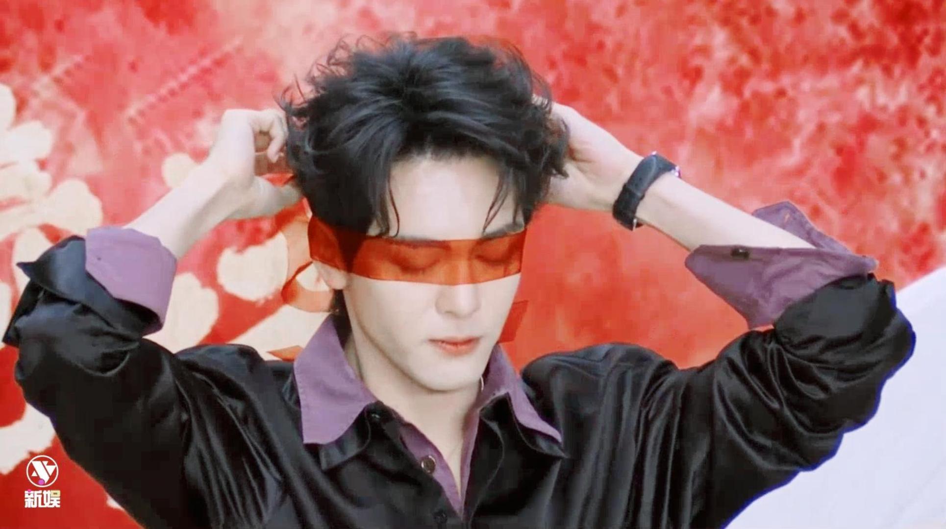 曾舜晞红色透明丝带蒙眼曾舜晞红色透明丝带蒙眼好色气月鳞绮纪直播今天真的有被曾舜晞