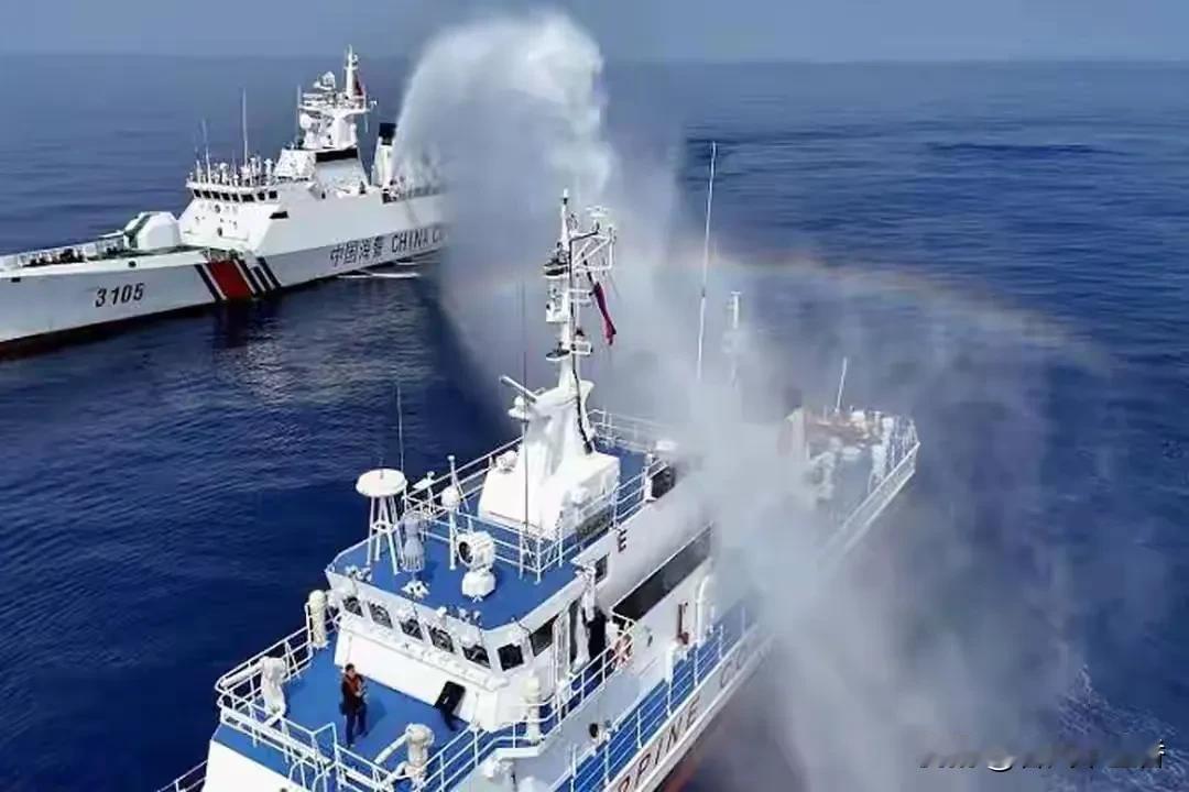 菲律宾这小动作可真不少！国庆假期它还想偷摸闯黄岩岛，以为能趁我们放松占点便宜。1