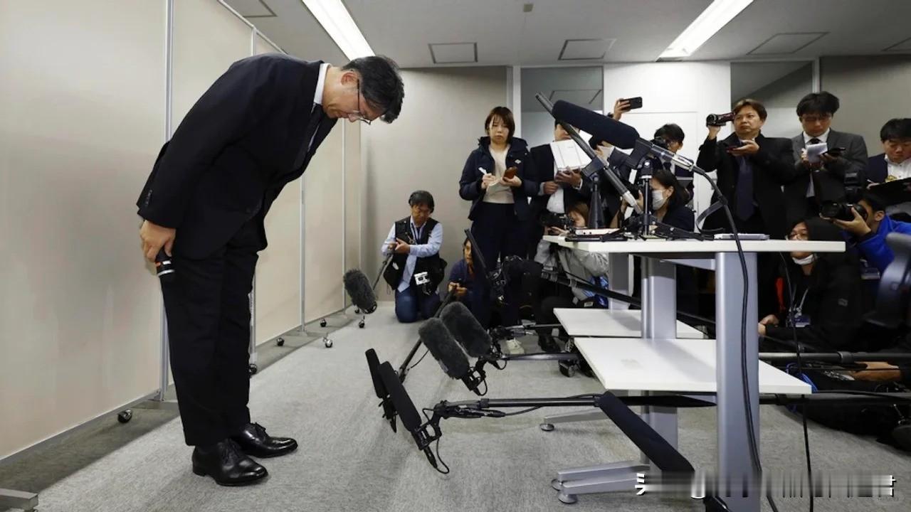 一日本人说，现在的中国人，尤其是年轻人对日本的态度让他们越来越害怕了。尤其是现在