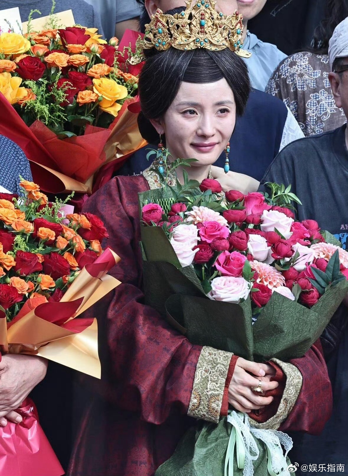 杨幂江山大同冯湮儿杀青，恭喜我们太皇太后杀青快乐