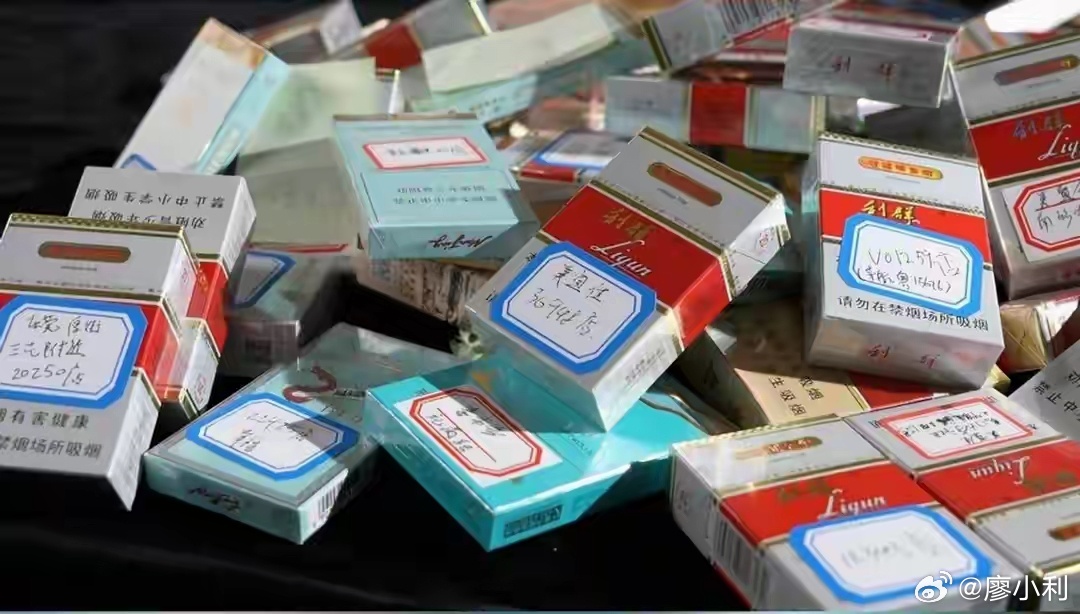 暗访10家便利店10家都卖假烟我家小区门口有个美宜佳，看平时进去买东西的人很少，