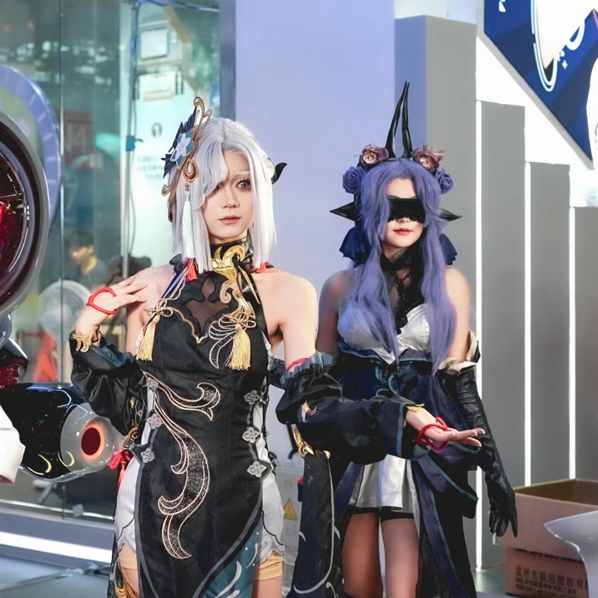 盼之现在涉猎都这么广泛了~不仅请到了很多漂亮的coser小姐姐，而且还是现场唯一