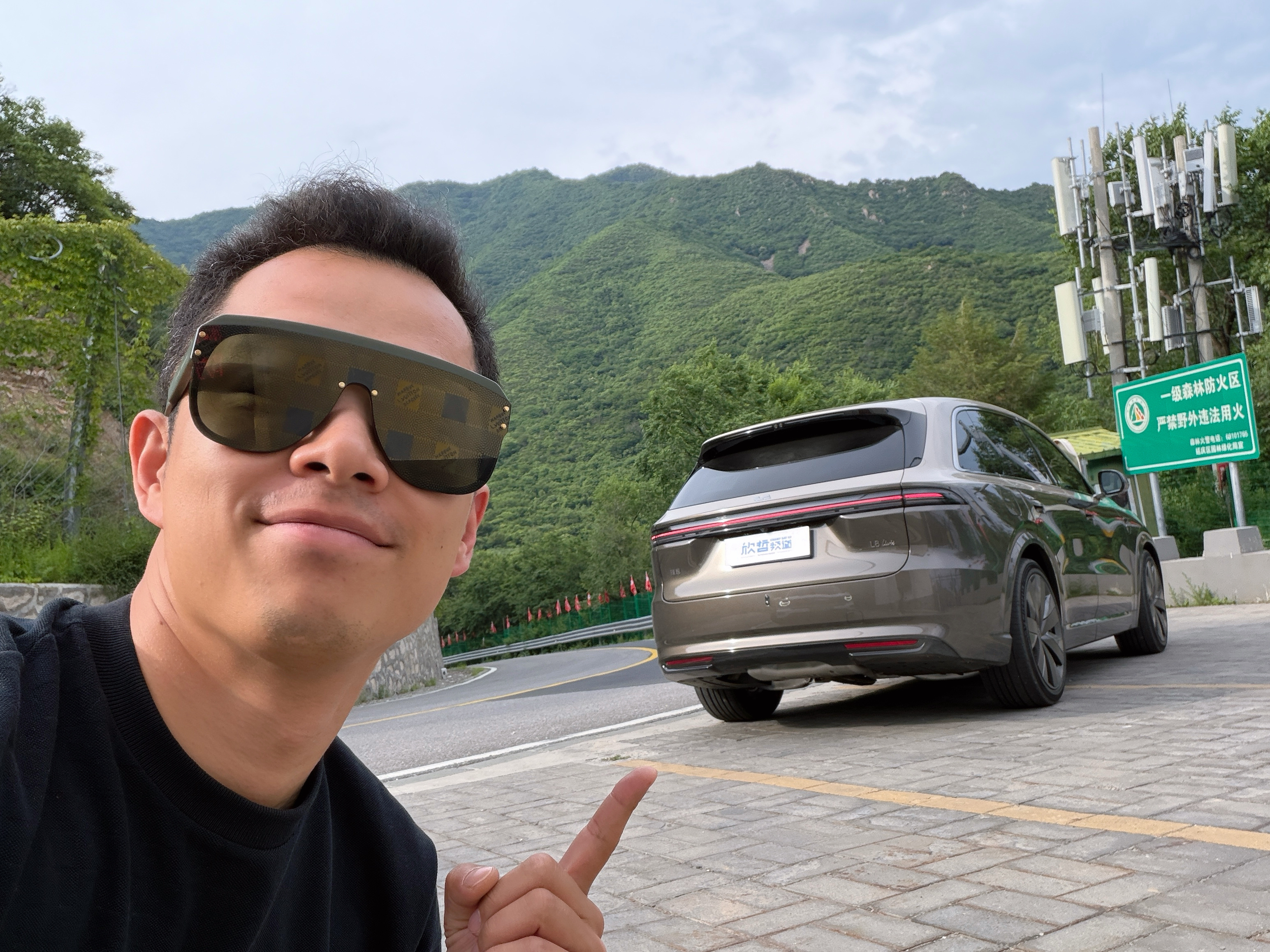 不知道为啥，好多人问我是不是在武汉赛道撞车了，真不是我，我这会儿正在赤城山路拍李