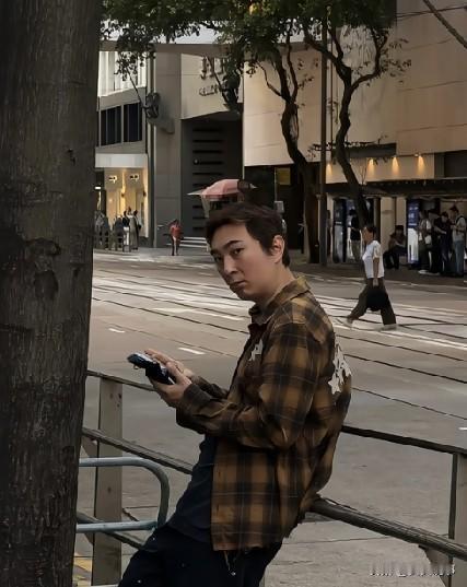 王思聪很明智，创业路上没有太过激进，走的是细水长流，见好就收，没有子承父业接班父