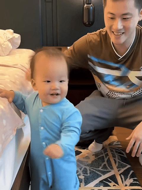 辣辣家的宝宝这次也来澳门观赛给爸爸加油了