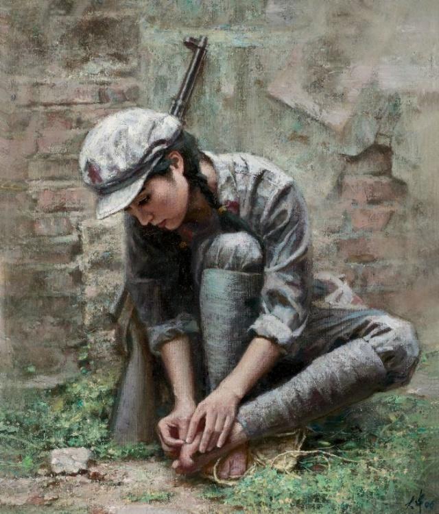 1937年，地主王学文突然发现一20岁女兵，昏倒在家门口。他四下看看无人，一下把