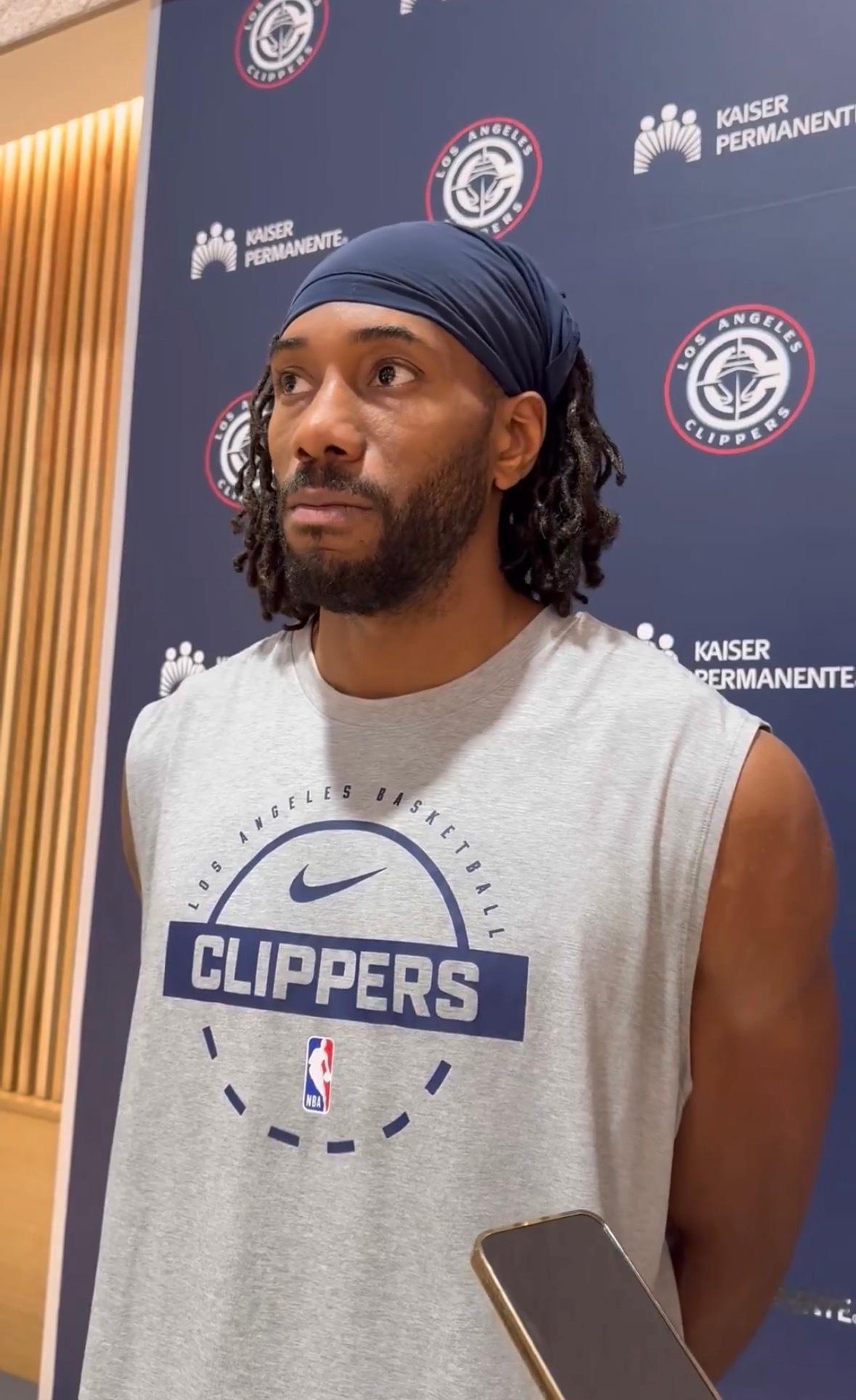 科怀·伦纳德谈快船队与克里斯·保罗分道扬镳：“我很惊讶。我跟他交流过，他一直都是