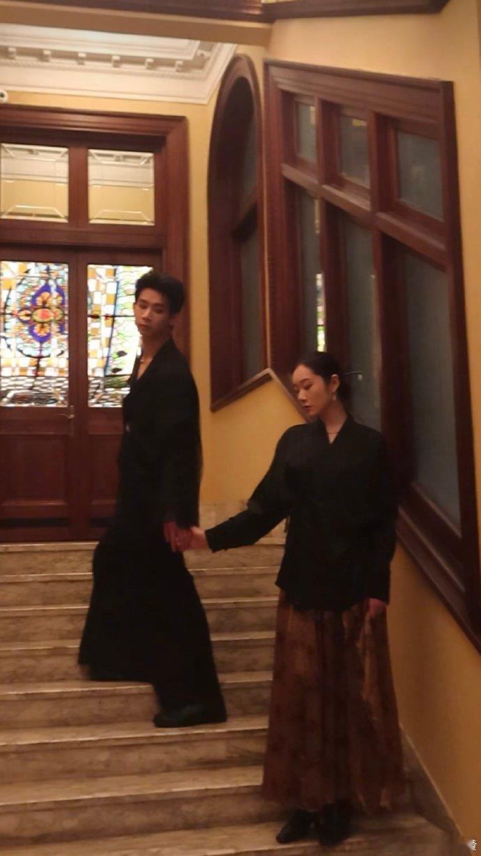 朱微之葛洧吟备婚 朱微之和葛洧吟即将结婚，连情侣账号都安排上了～两个不同综艺走出