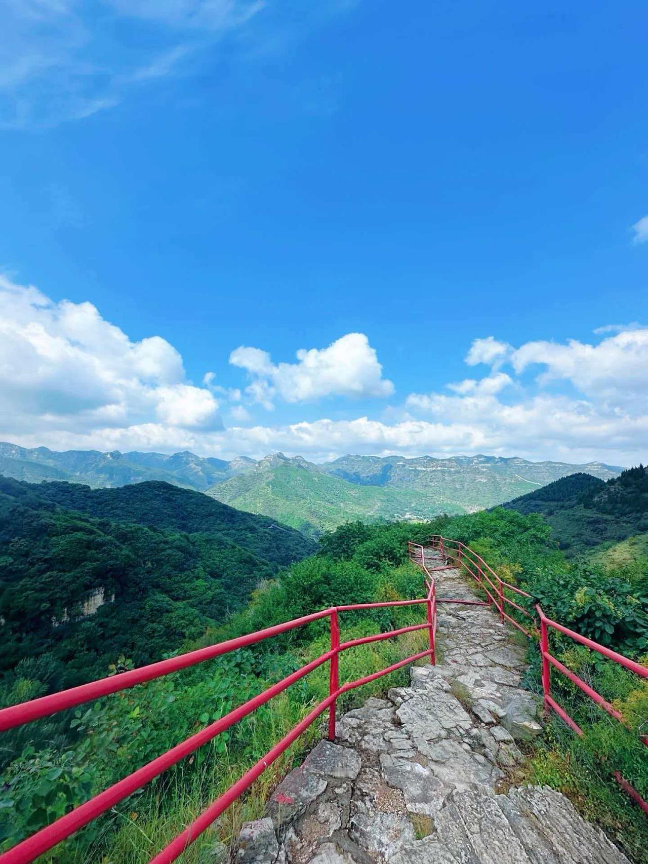 夏天带娃玩水去哪？天赐山高山漂流+玻璃滑道，清凉又刺激
作为一个有亲子游需要的爸
