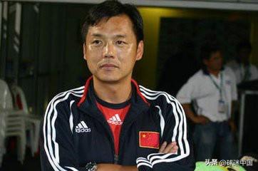 时间回溯到2013年2月，中国U22男足（国青队）正在西班牙进行海外拉练。在主教
