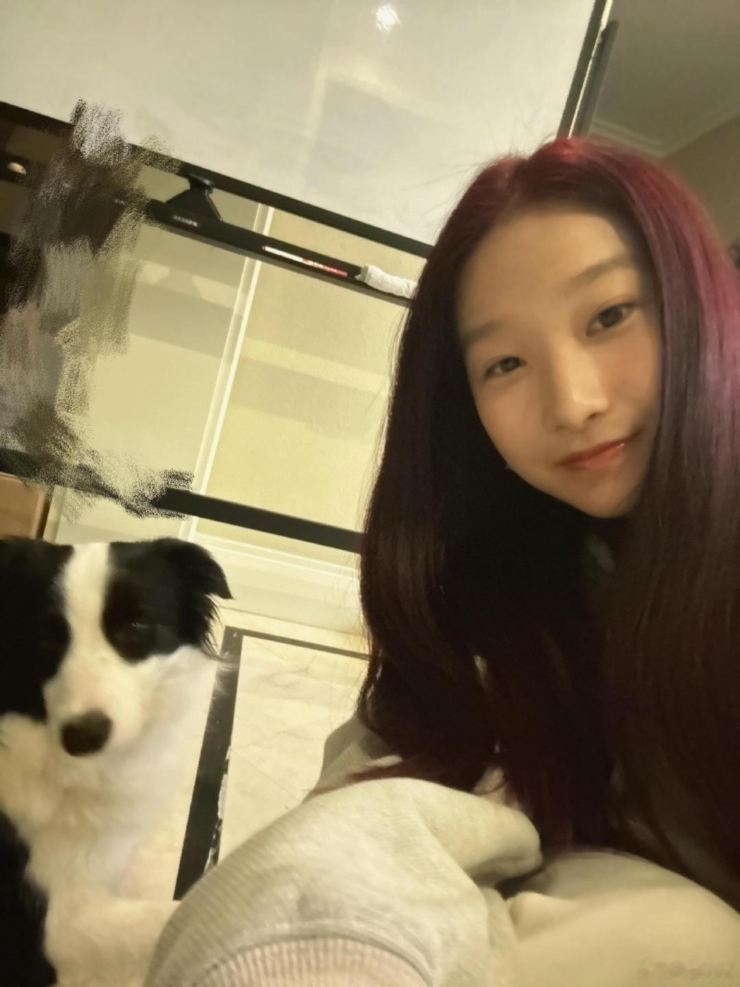 马伊琍大女儿17岁近照马伊琍17岁大女儿近照马伊琍17岁大女儿近照，和文章年轻时