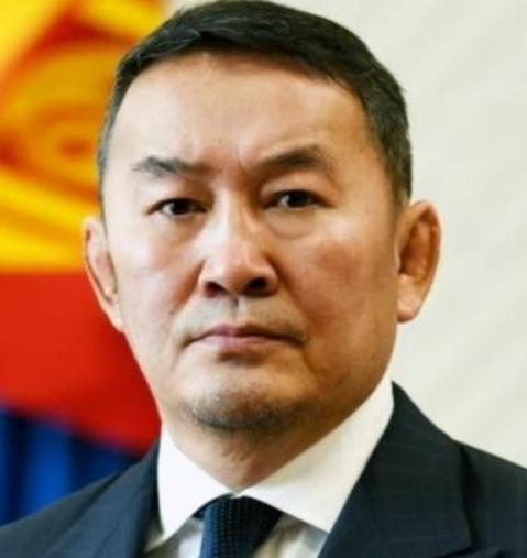 “如果中国不开放领空，我们就邀请美军驻军。” 近期部分蒙古网民在网络放出激进言论