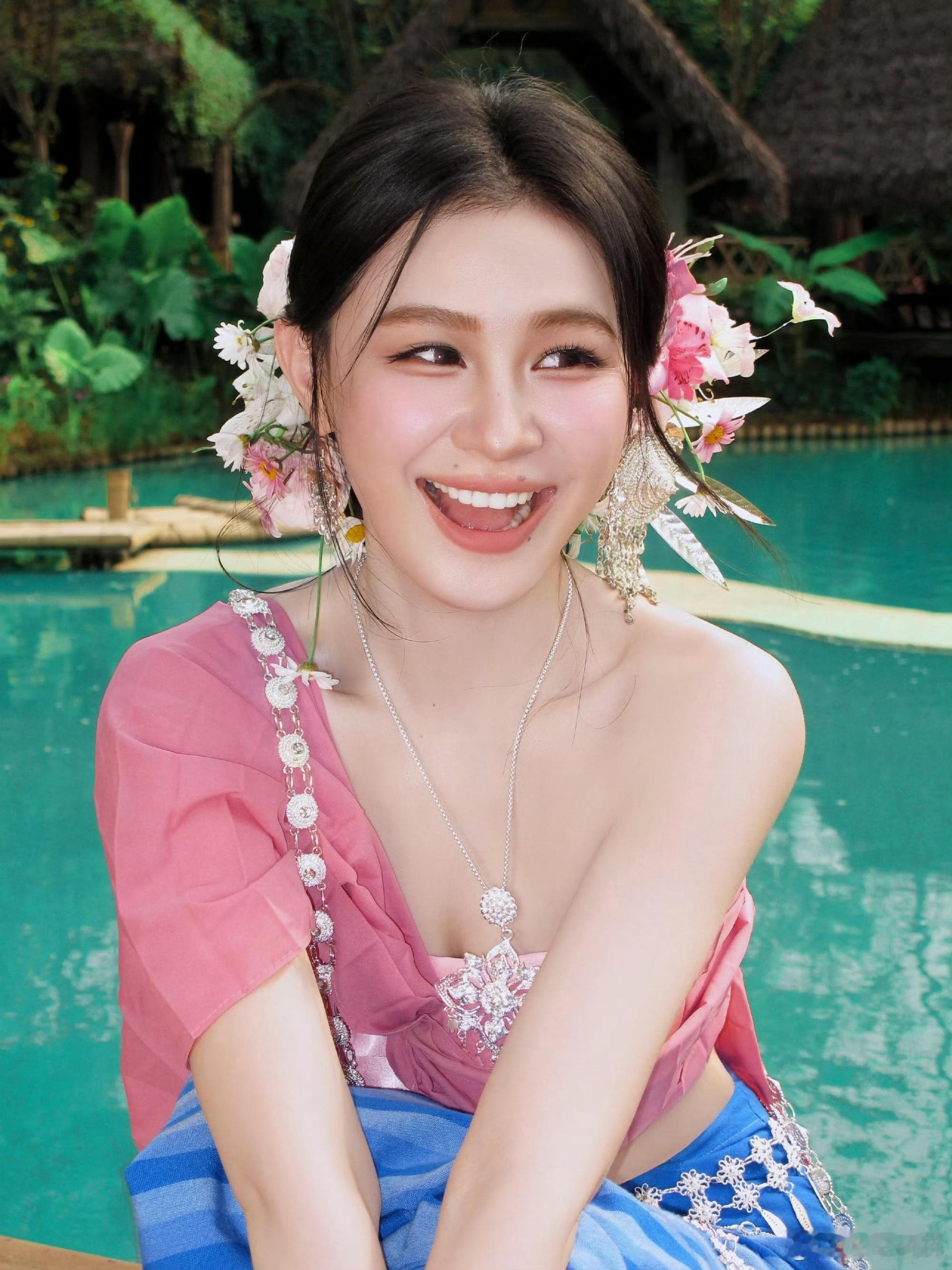 金靖好明媚 这组图开始真没看出来 好瘦💐  