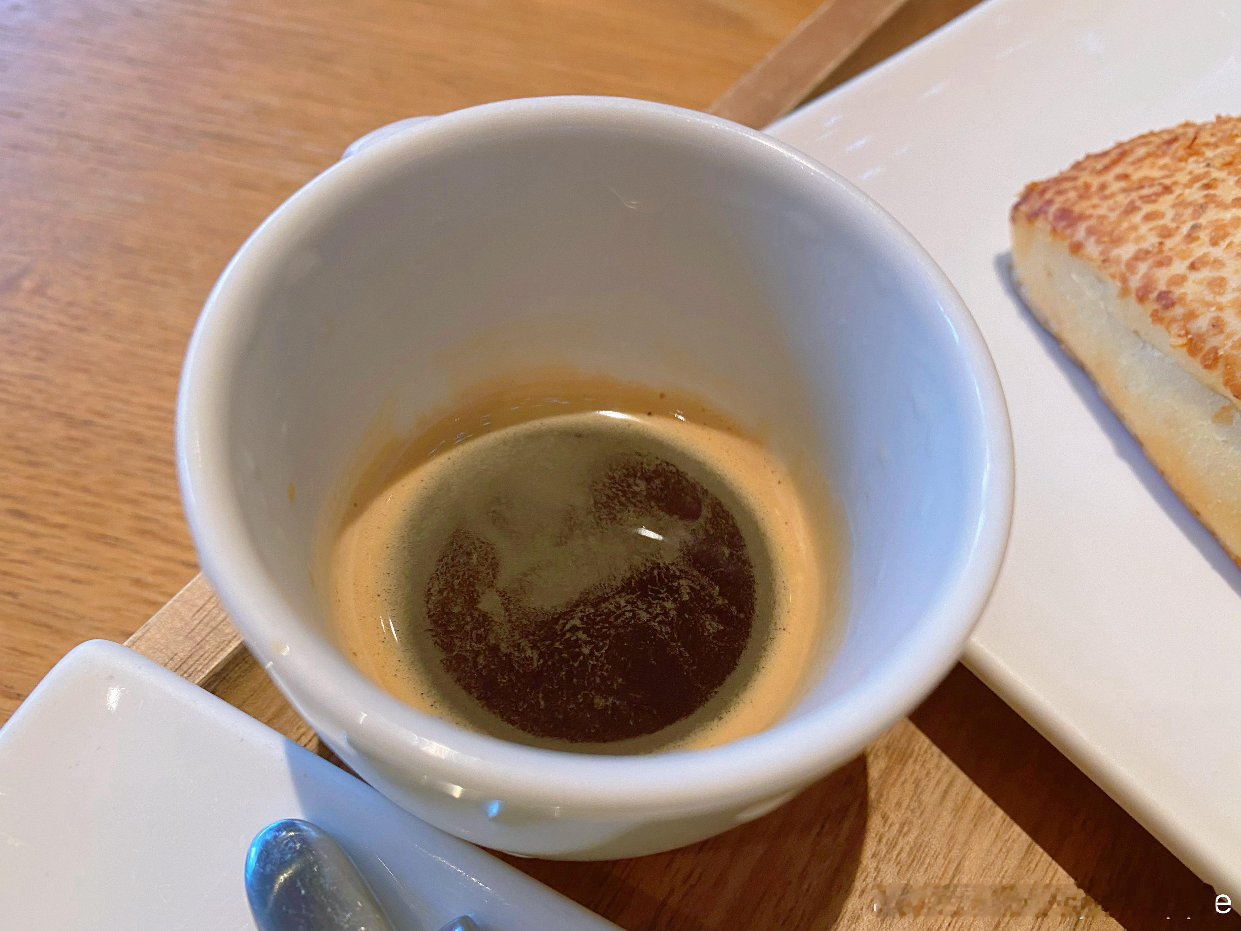 Morning🌞双份Espresso☕️加takeaway ☕️的周一[喵喵]