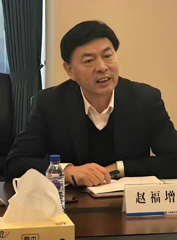 家在青岛，却能从潍坊国税一下提拔到贵州省国税任职，在那个年代，赵福增堪称先行者。