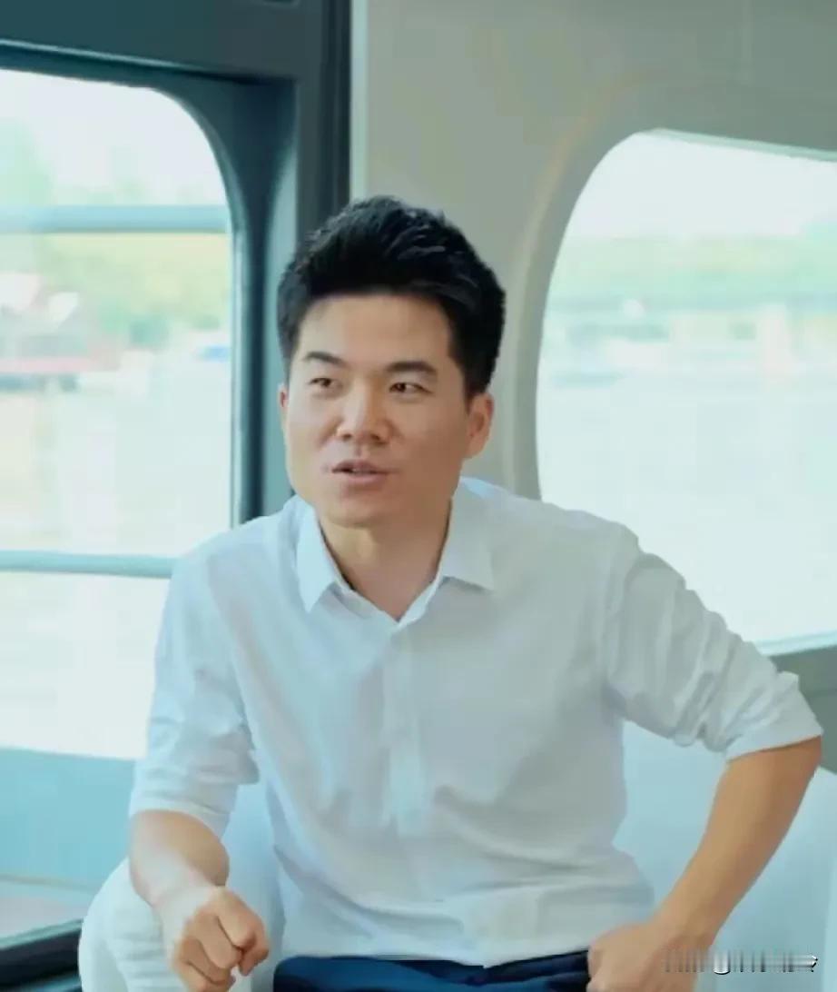 有些人觉得很奇怪，为什么董宇辉原来在东方甄选的时候，评论区是暖评最多的地方，但现