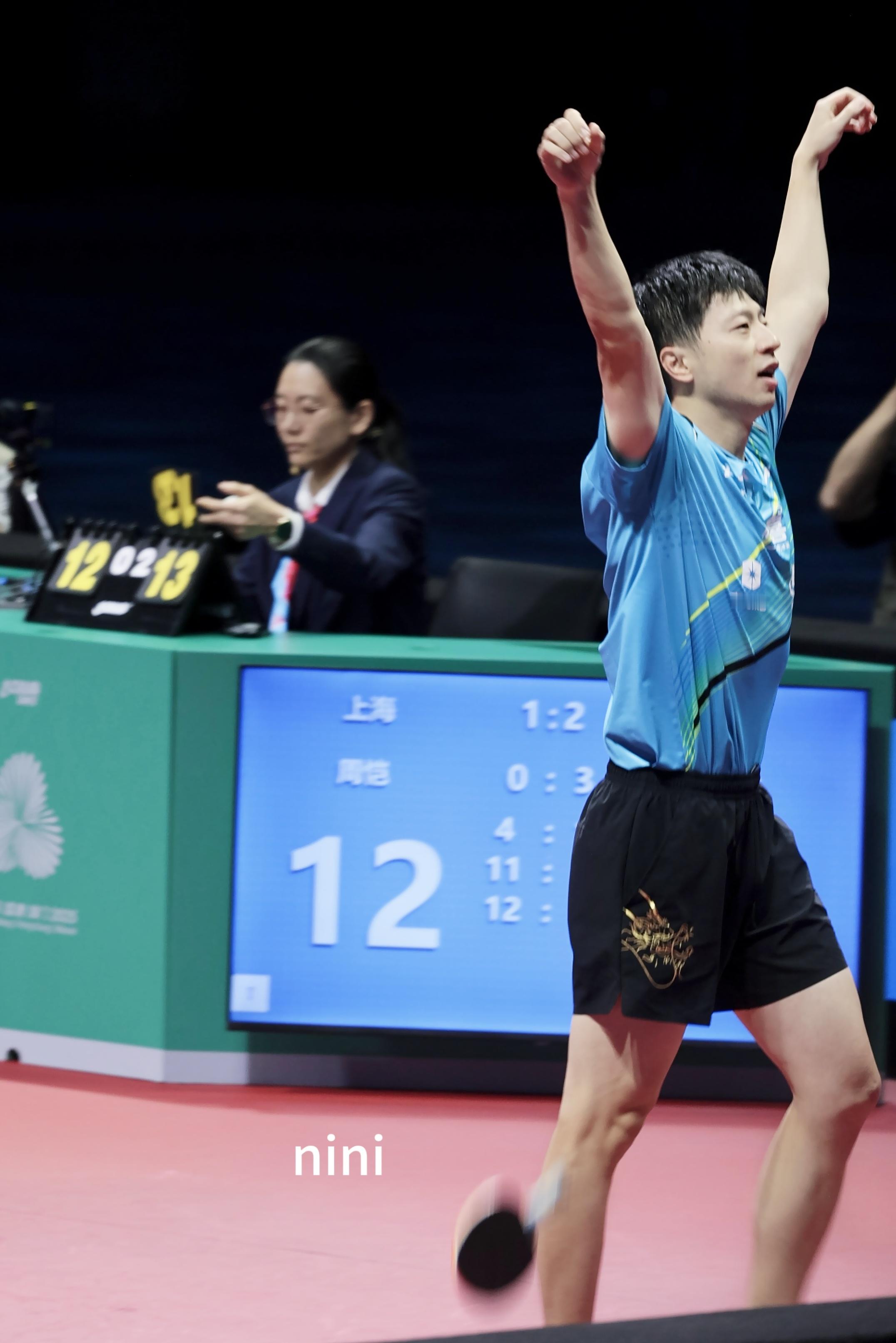 马龙你是乒乓球的神！！！ 