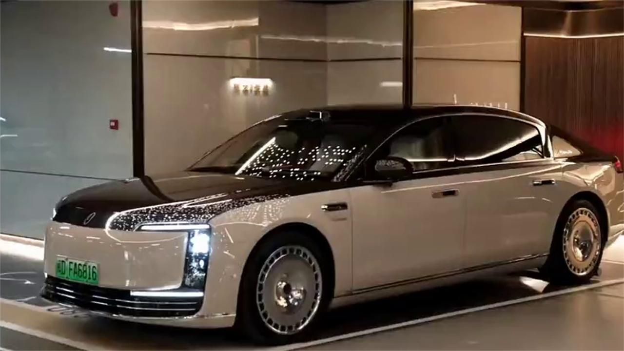 尊界S800给你带来超豪华体验，辅助驾驶ADS4堪比老司机！#