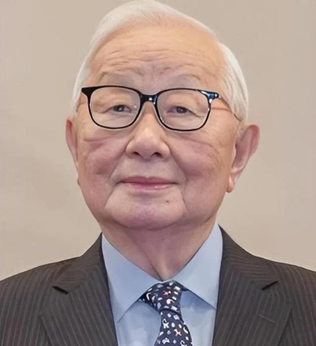 台积电创始人张忠谋，受访时再次语出惊人：“我真的认为，我的国家——美国，仍然是世