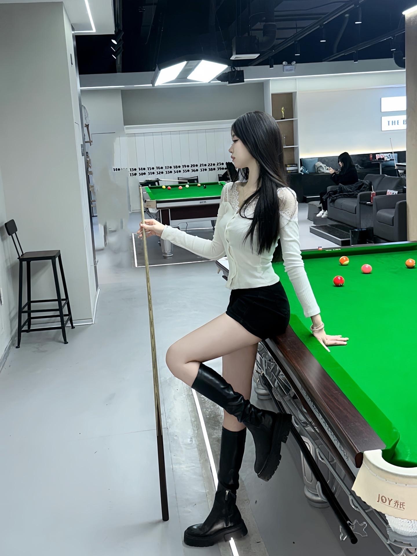 在深圳爱运动的美女 ​​​