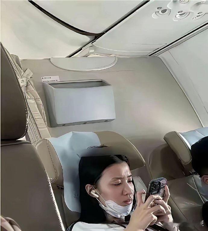 不得不承认，对于女性而言，化妆的重要性不言而喻 